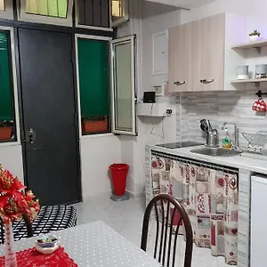 Sisella Basso Dayuse Apartamento